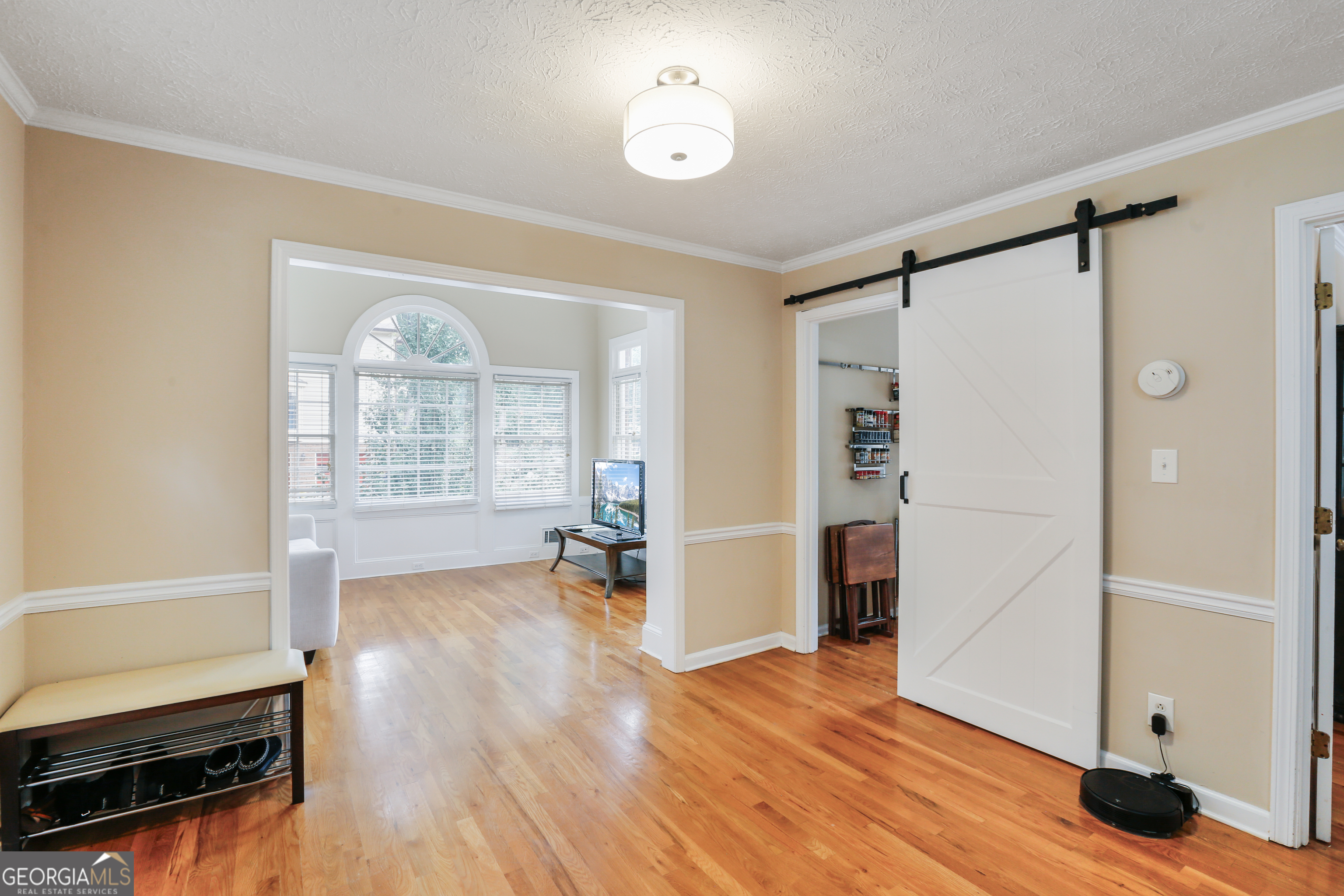 1575 Thoreau Drive Property Photo 12