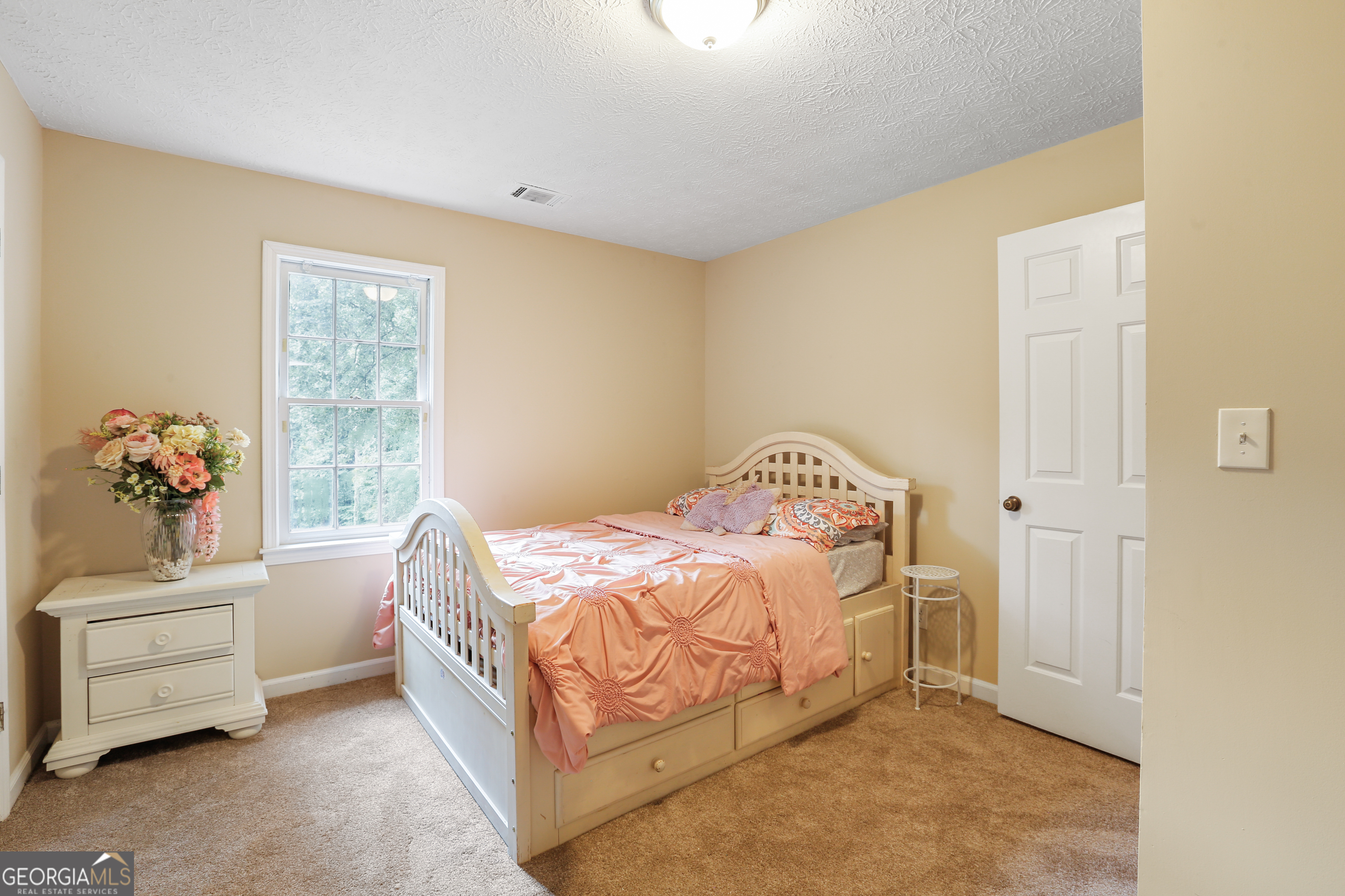 1575 Thoreau Drive Property Photo 18