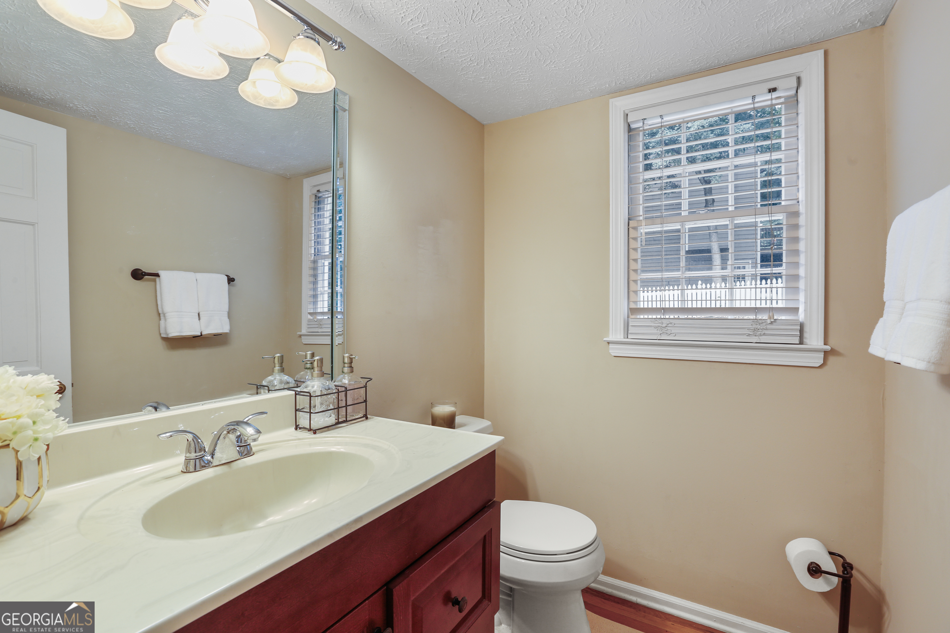 1575 Thoreau Drive Property Photo 25
