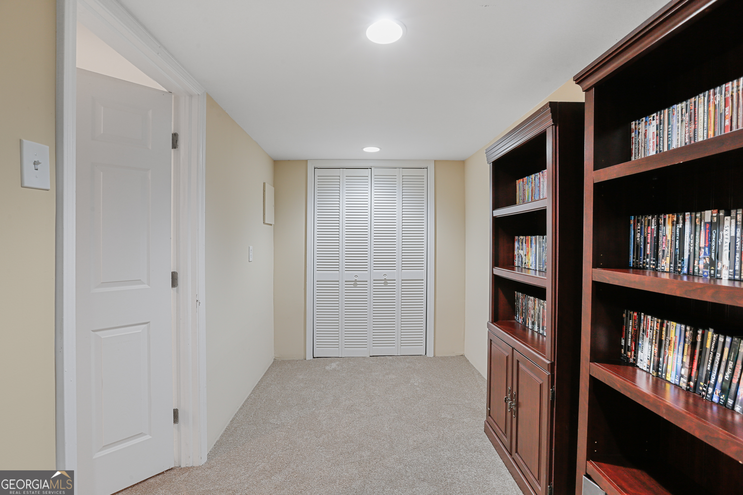 1575 Thoreau Drive Property Photo 31