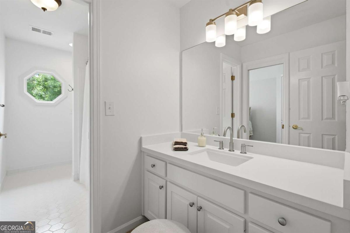 2045 Southers Circle Property Photo 24