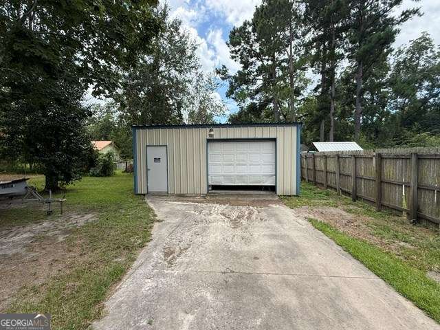 31 Dodson Property Photo 18