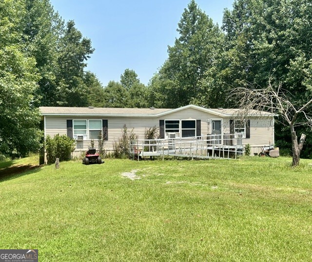 1915 N Holcomb Drive Property Photo 1