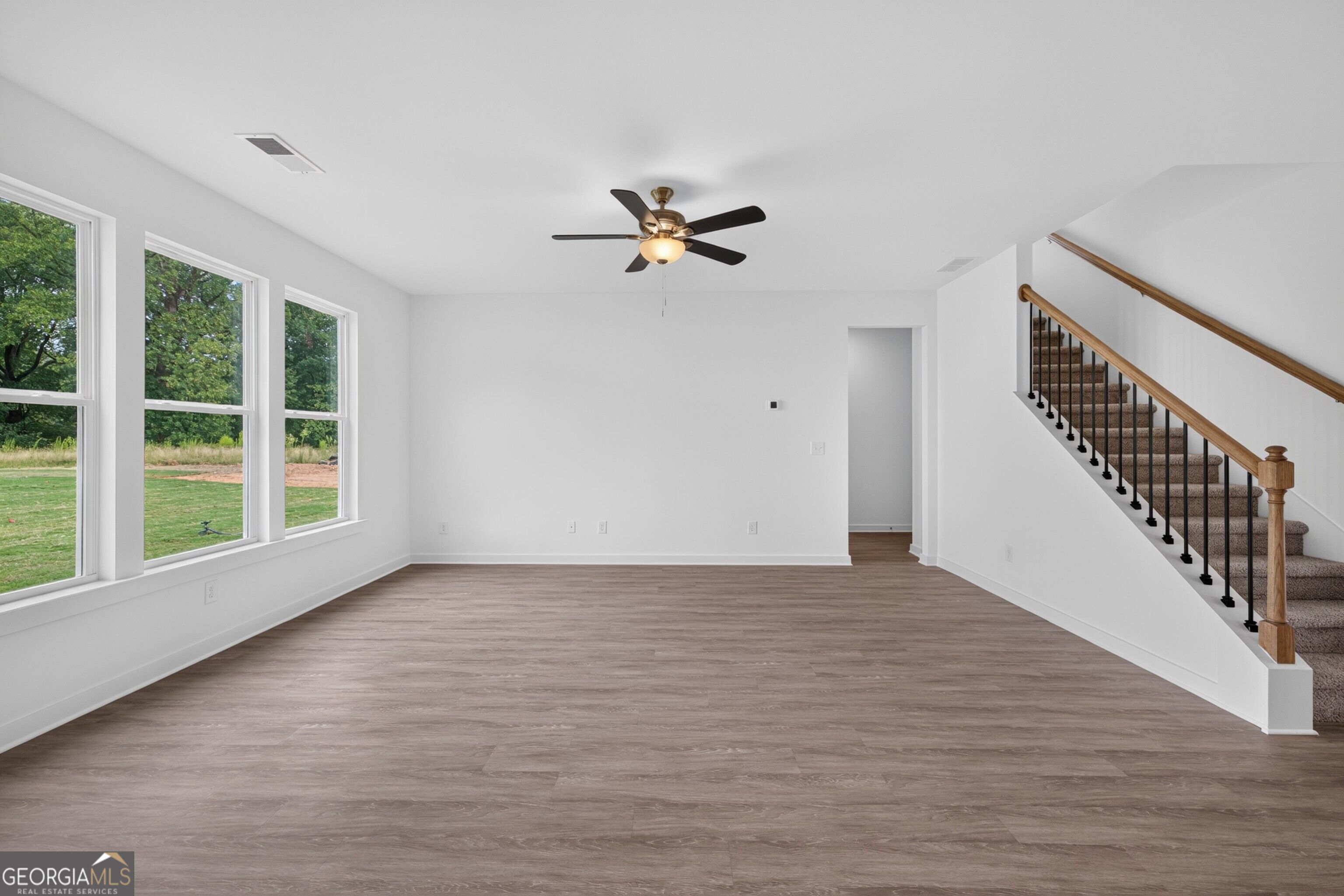 220 Ruby Robin Road Property Photo 10