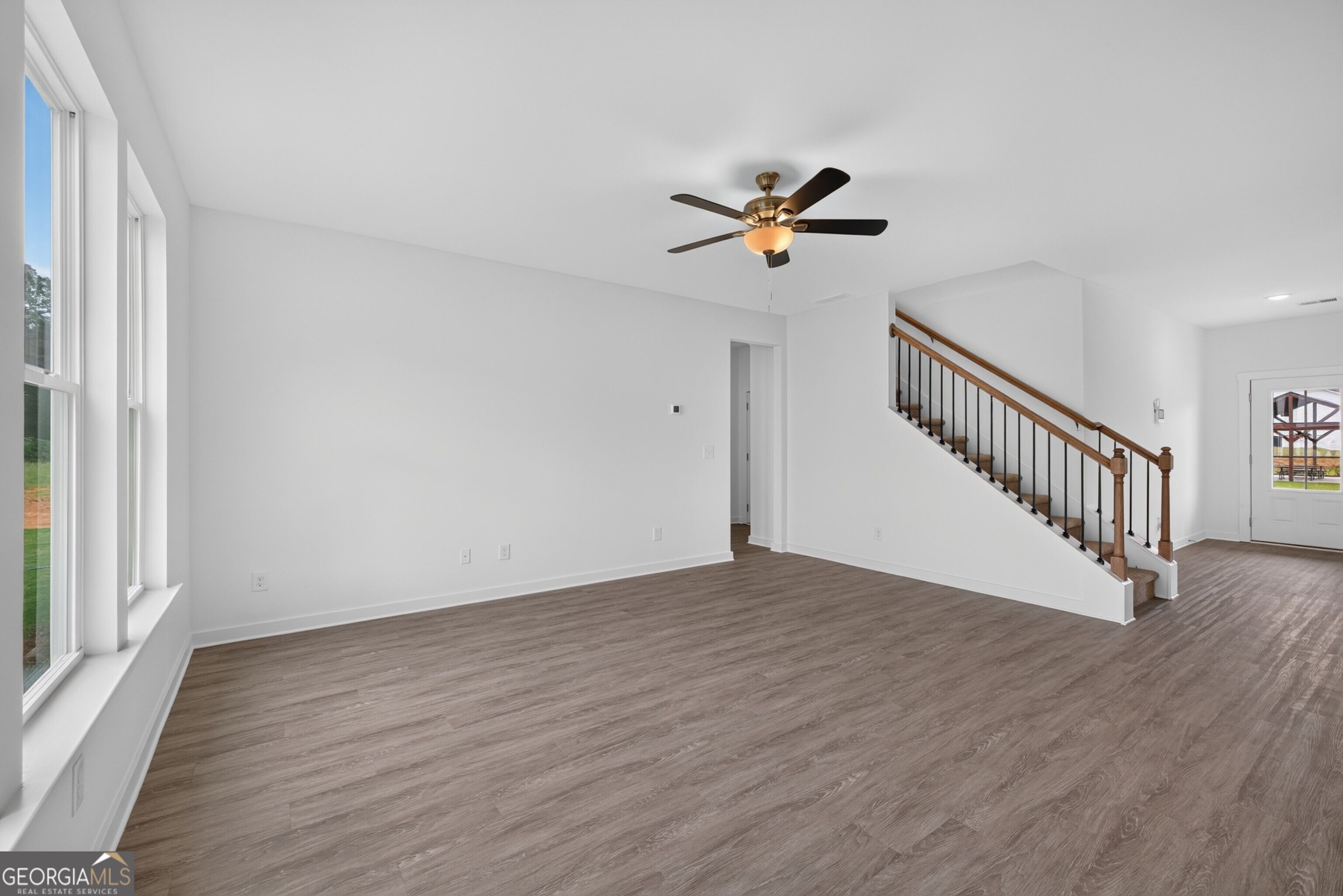 220 Ruby Robin Road Property Photo 11