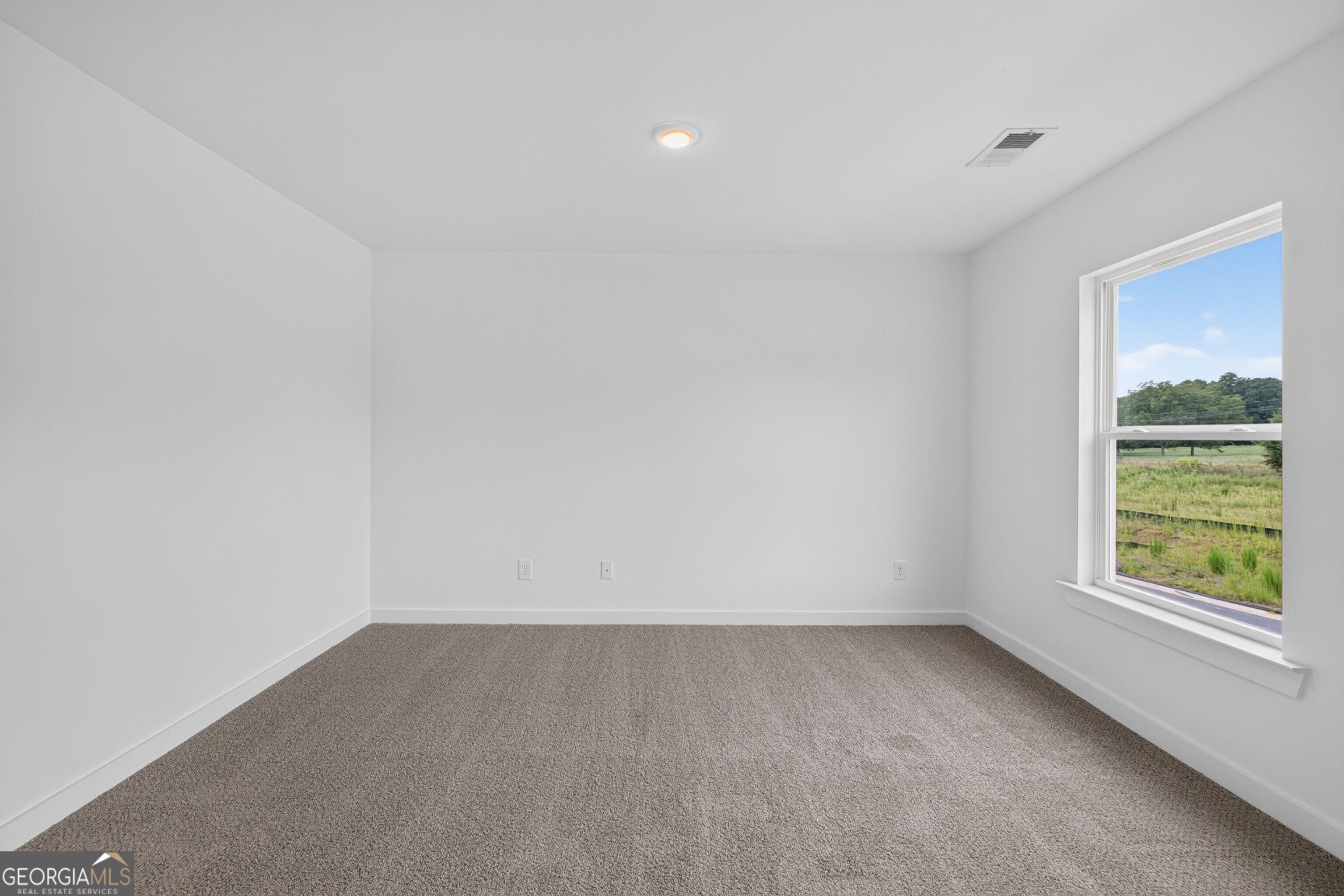 220 Ruby Robin Road Property Photo 35