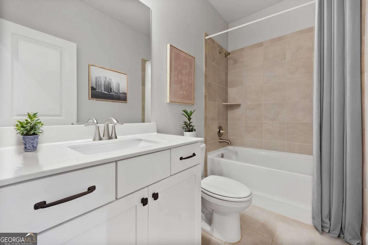504 Hampton Crossing Property Photo 5