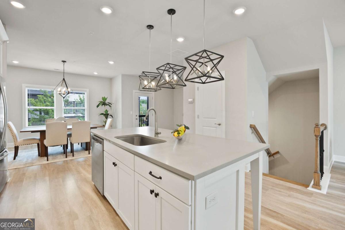 504 Hampton Crossing Property Photo 12