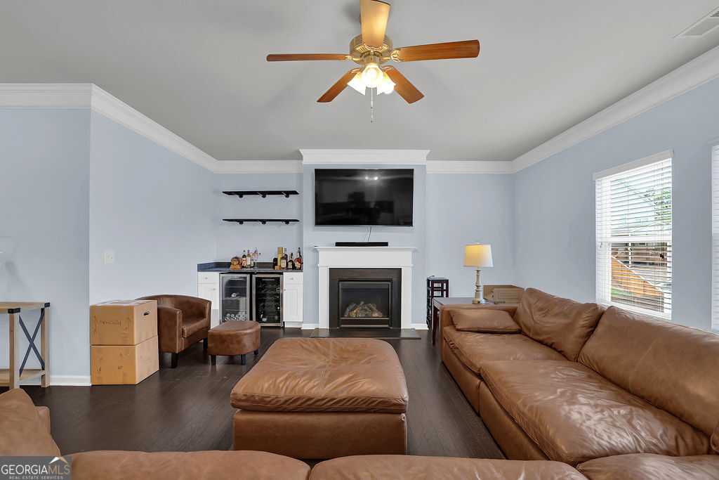 905 Habersham Court Property Photo 13
