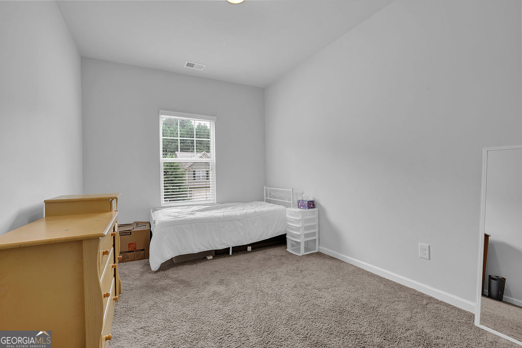 905 Habersham Court Property Photo 22