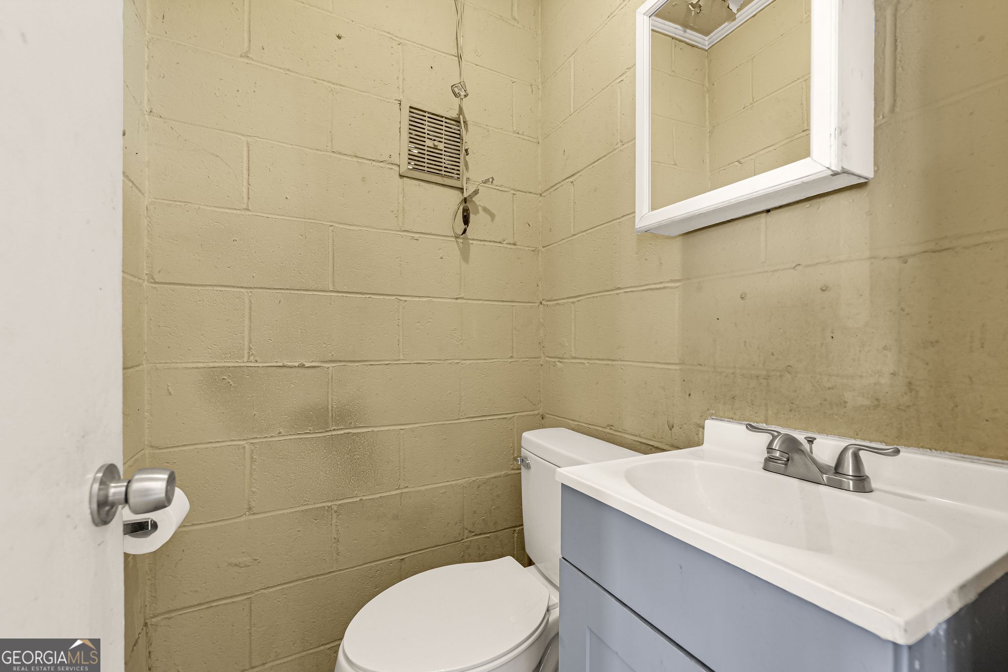2091 Old Covington Highway Sw Property Photo 9