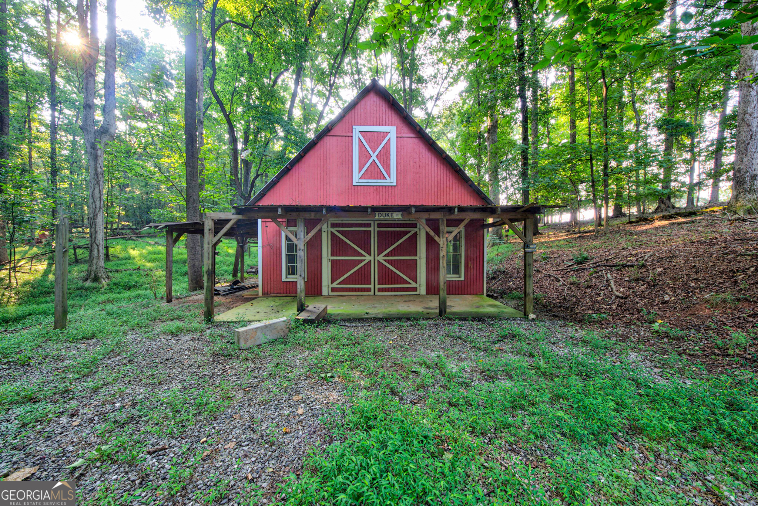 207 Saddle Trail Property Photo 35