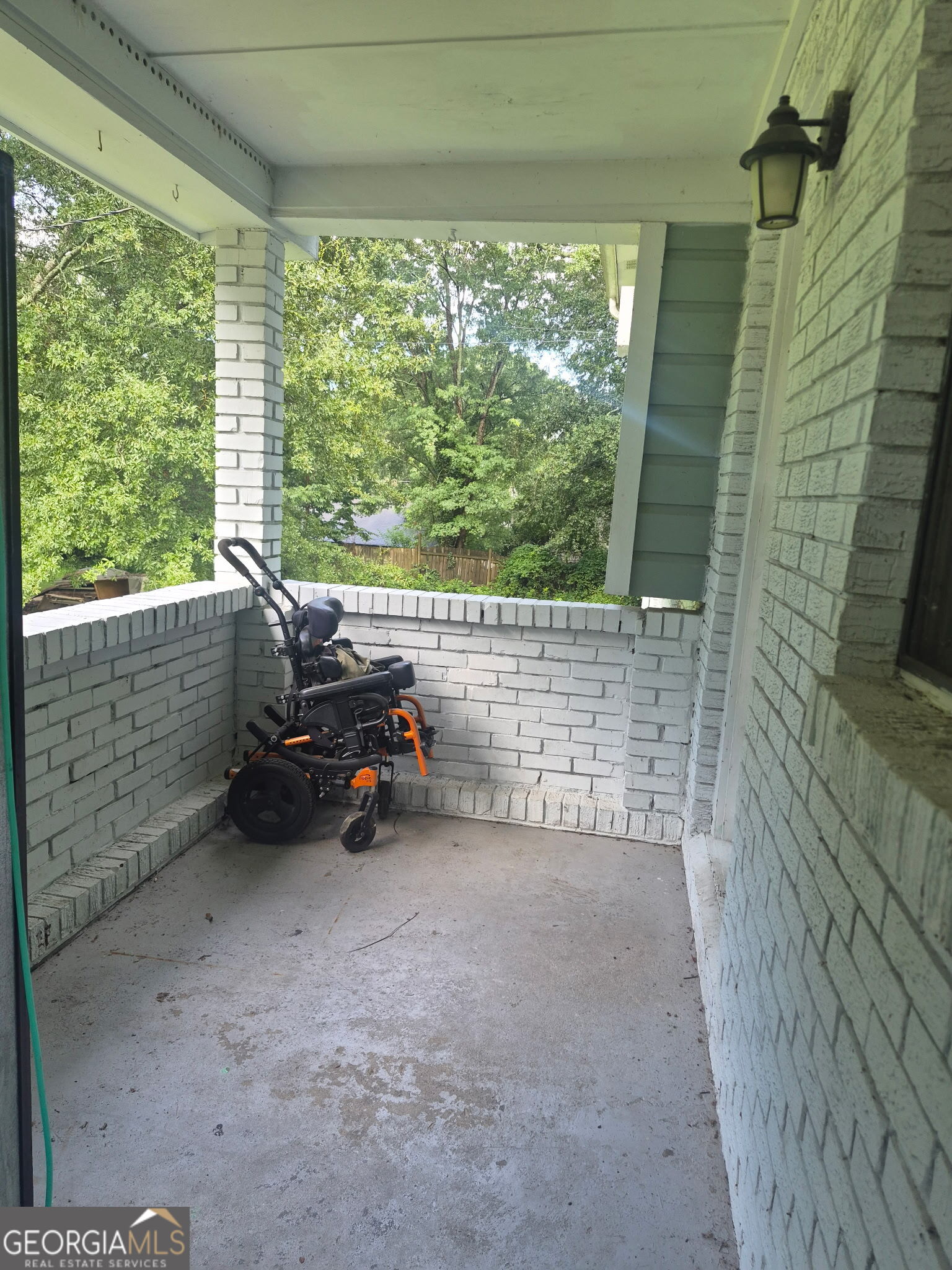 5437 Mccurdy Avenue Property Photo 2