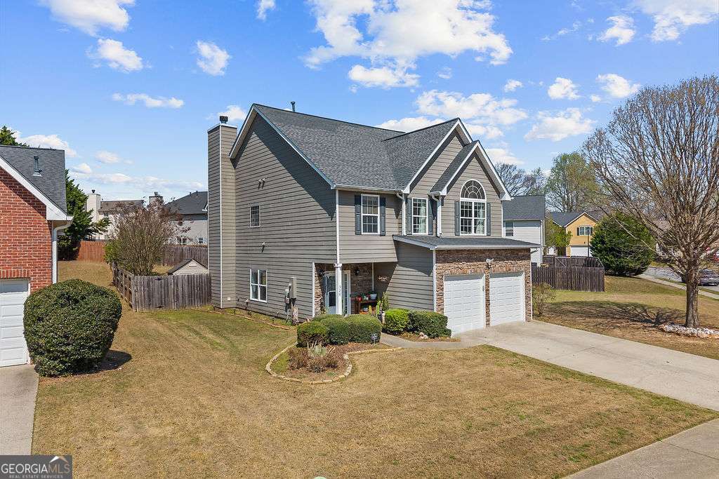 320 Blackwood Lane Property Photo 1