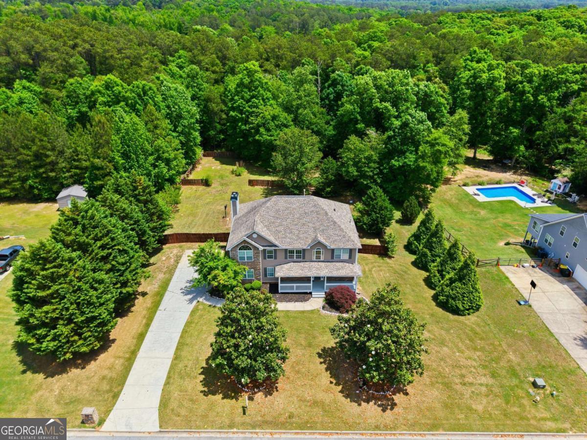 65 Ashford Drive Property Photo 2