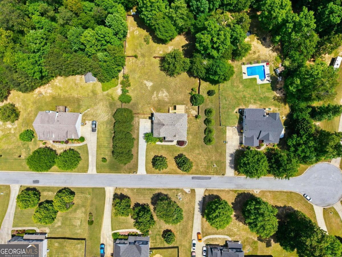 65 Ashford Drive Property Photo 11