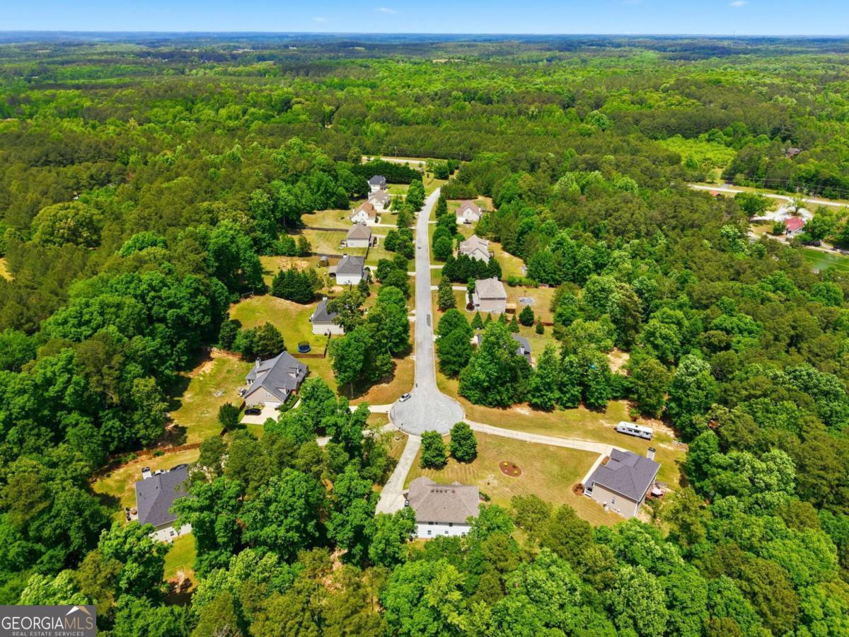 65 Ashford Drive Property Photo 15