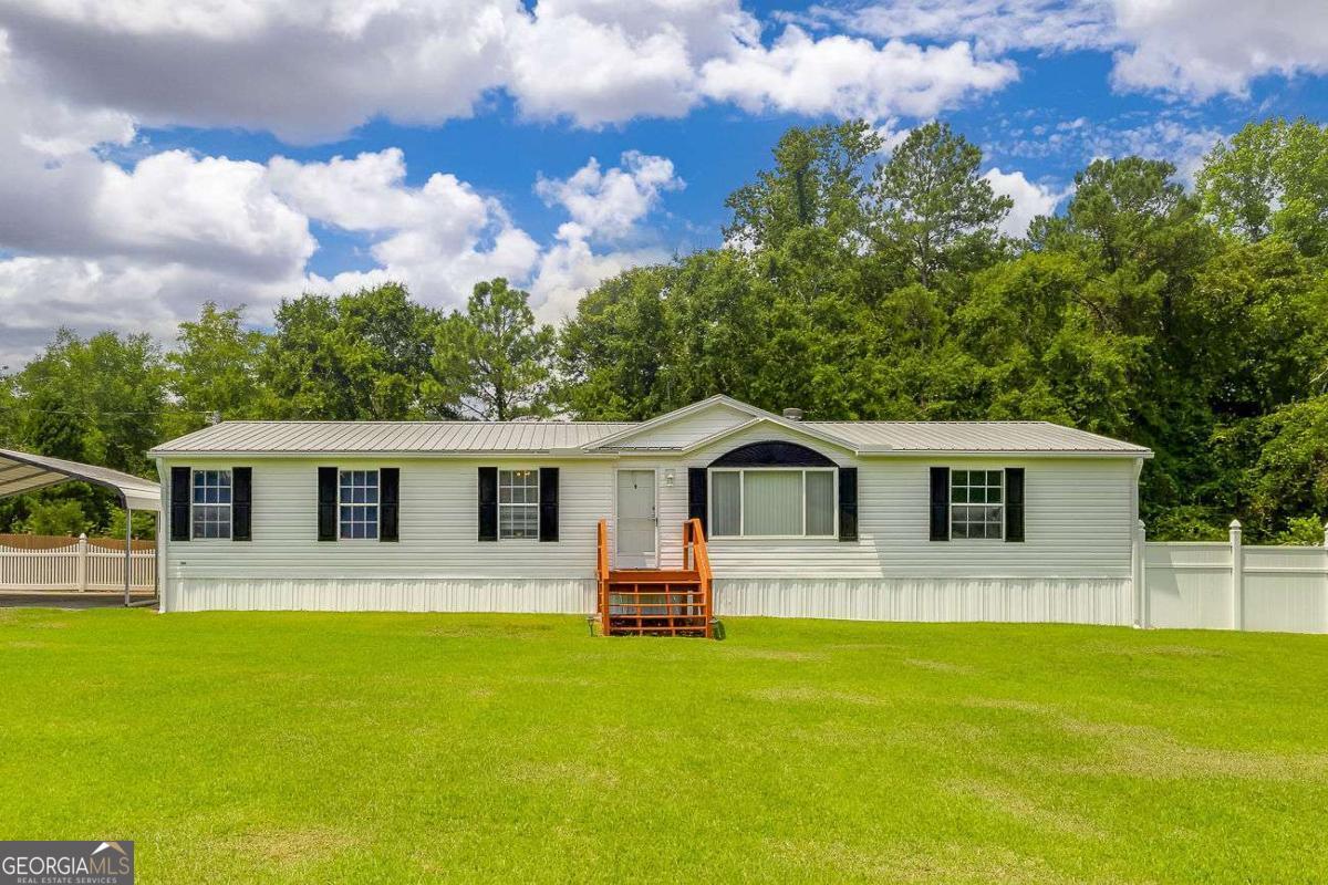 769 Log Landing Road Property Photo 1