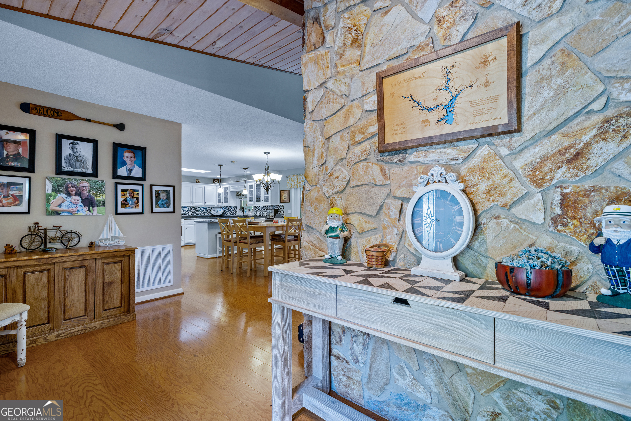 126 Indian Hills Property Photo 8