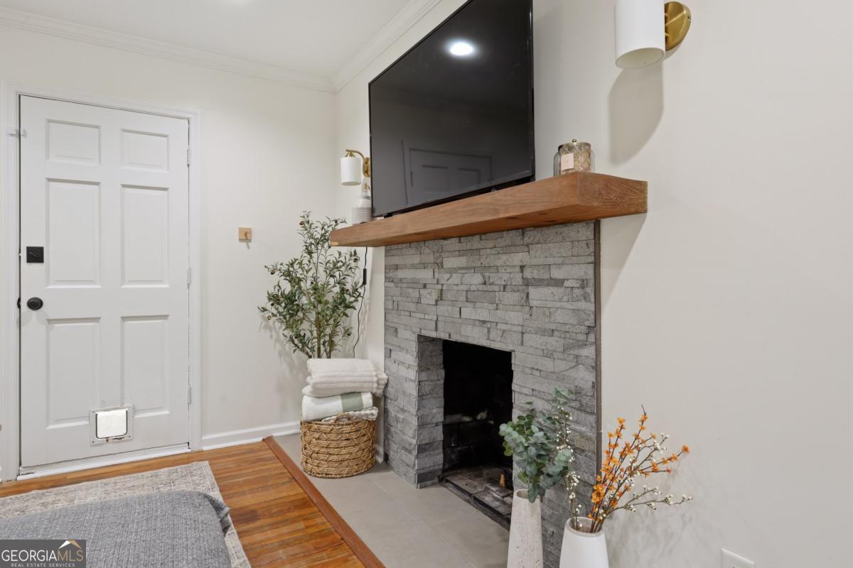 209 E 65th Street Property Photo 19