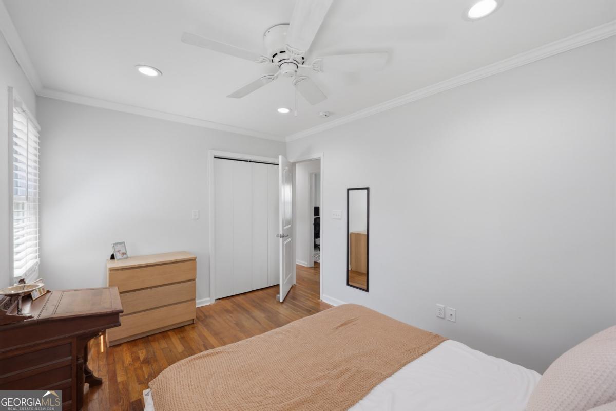 209 E 65th Street Property Photo 30