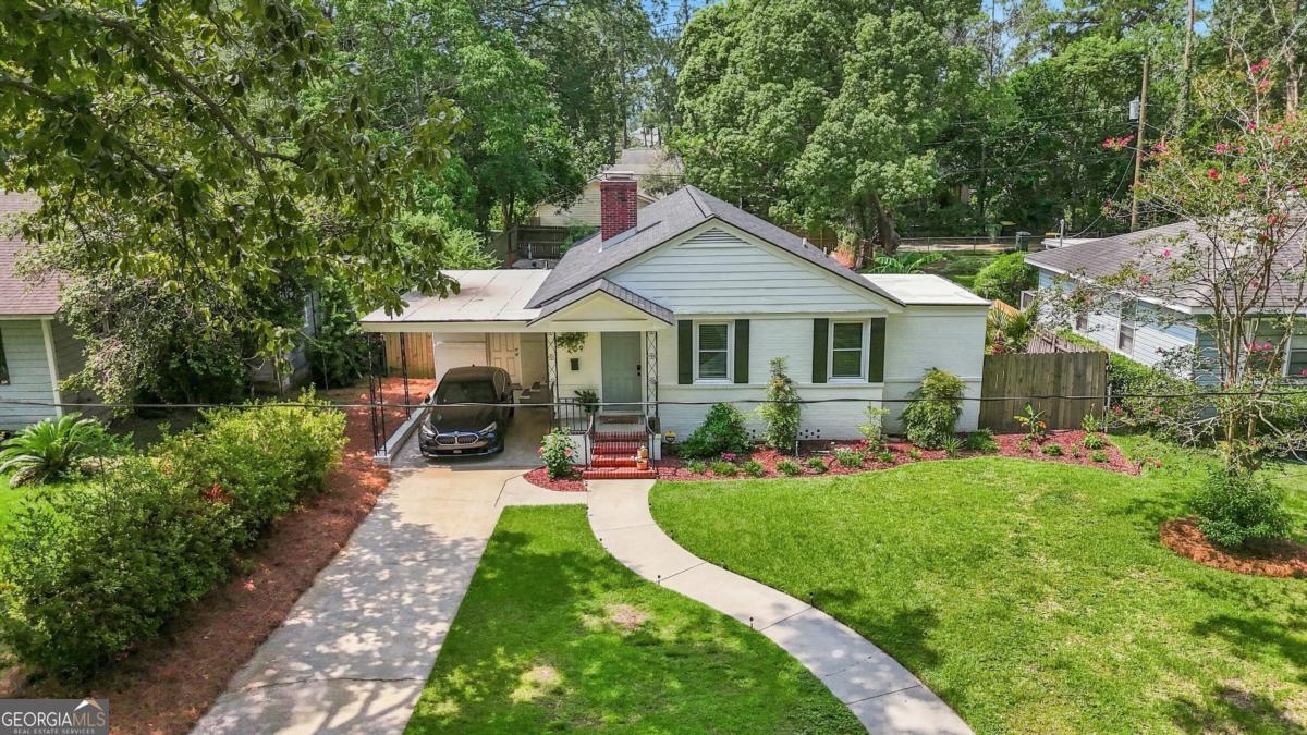 209 E 65th Street Property Photo 59