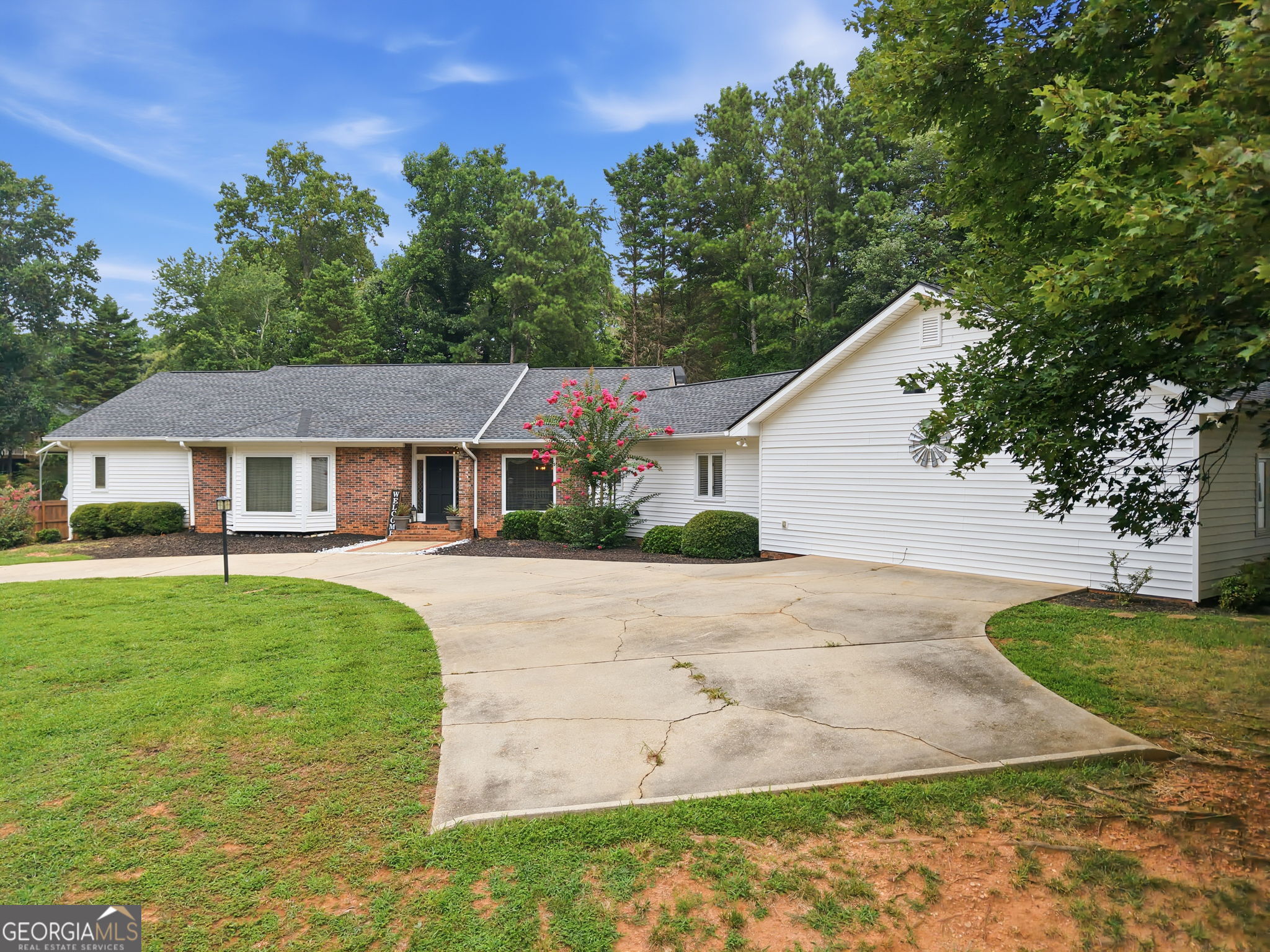 5235 Lanton Circle Property Photo 3