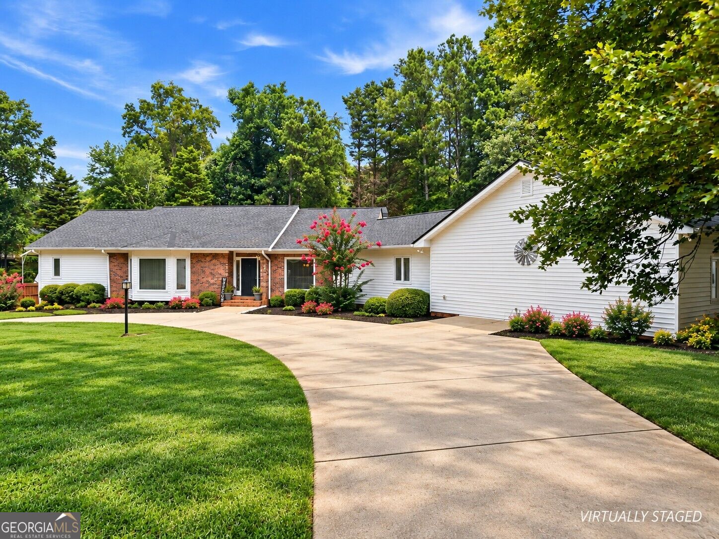 5235 Lanton Circle Property Photo 4