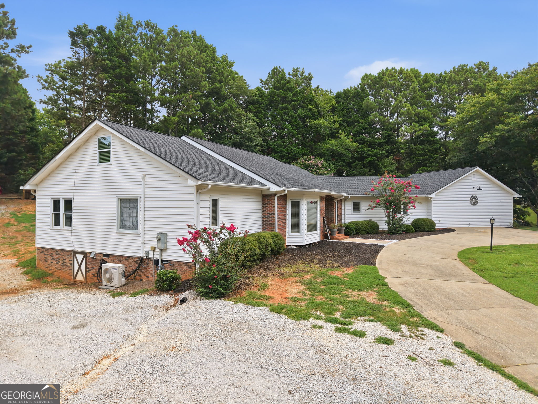 5235 Lanton Circle Property Photo 6