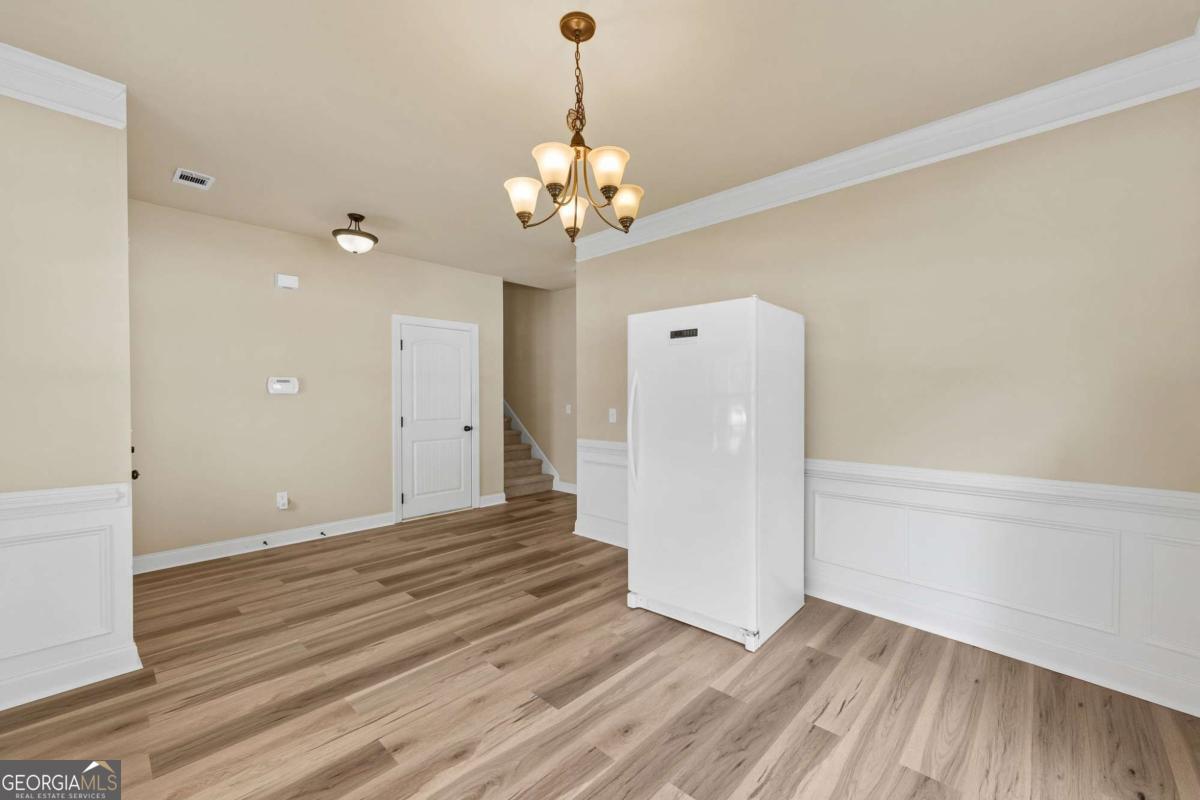 800 Ansbeth Way Property Photo 6