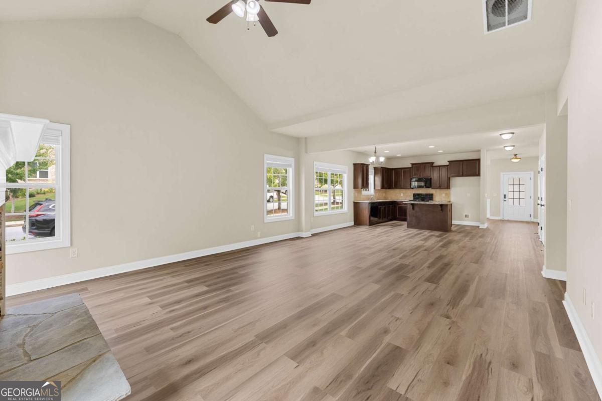 800 Ansbeth Way Property Photo 22