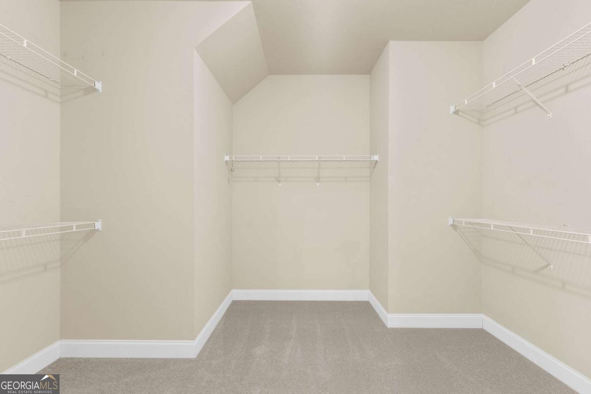 800 Ansbeth Way Property Photo 32