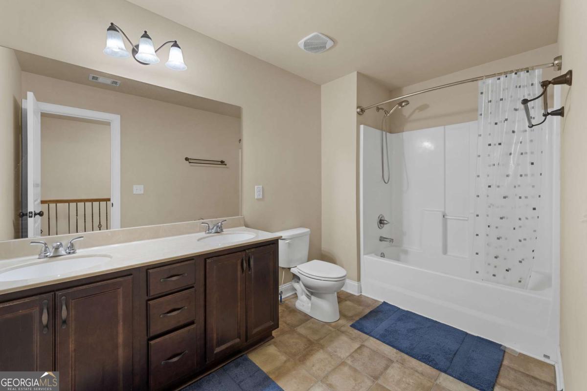 800 Ansbeth Way Property Photo 43