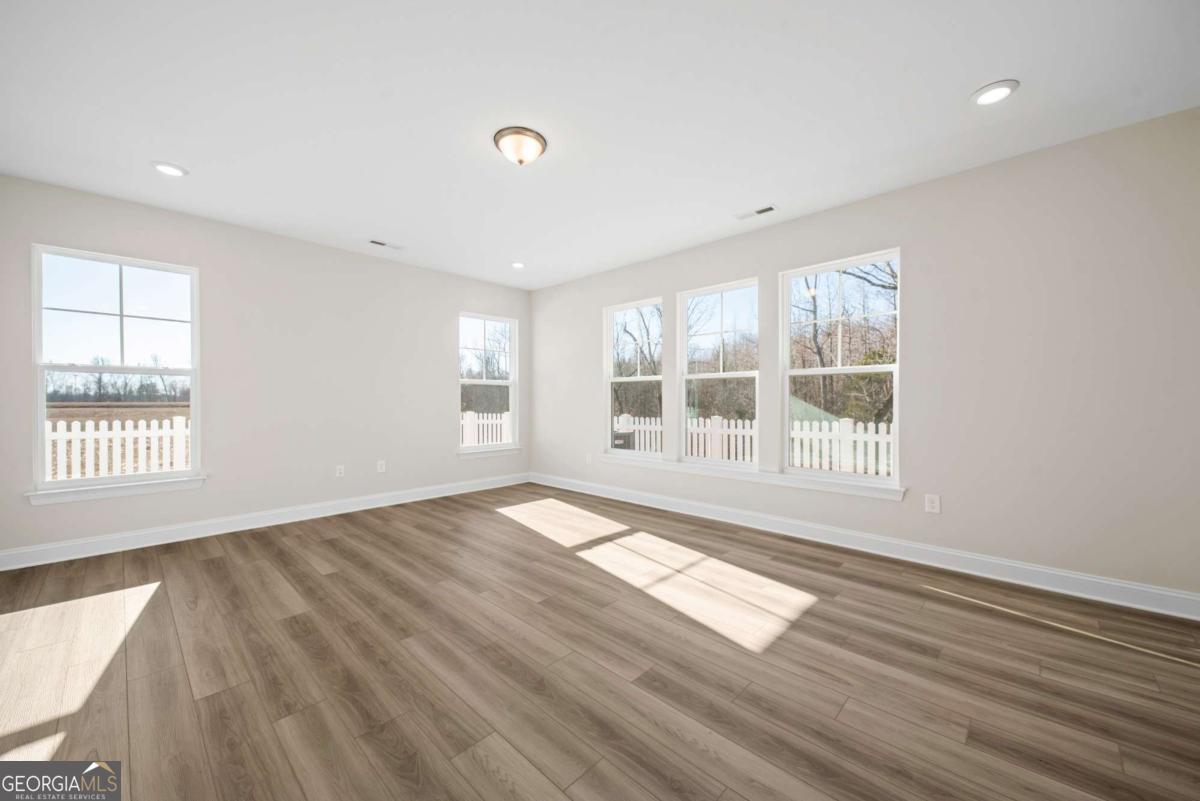 101 Cedar Crest Lane Property Photo 25