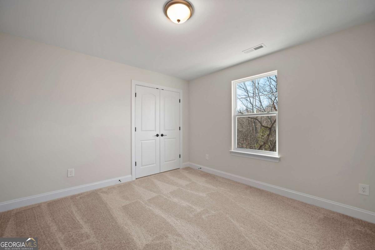 101 Cedar Crest Lane Property Photo 43