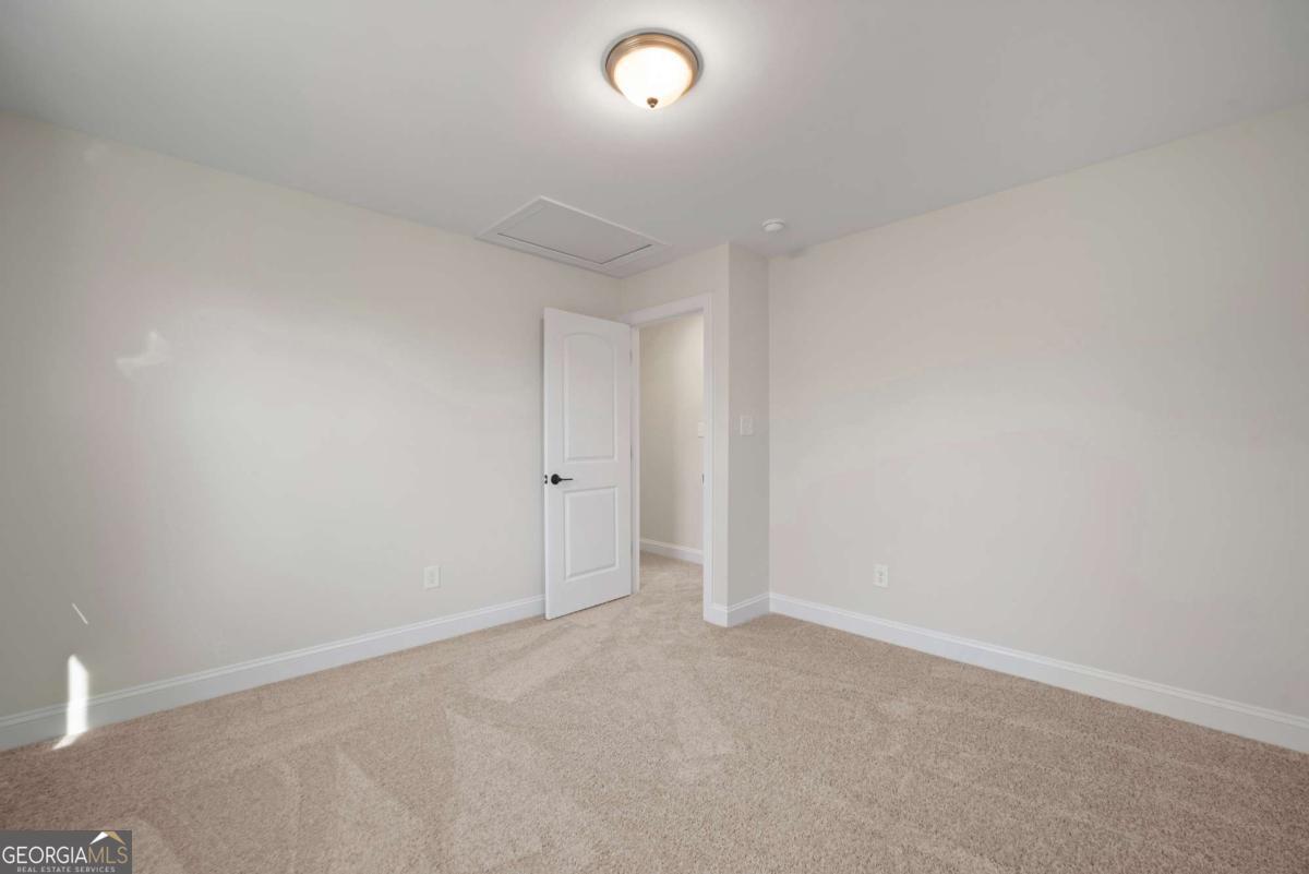 101 Cedar Crest Lane Property Photo 44