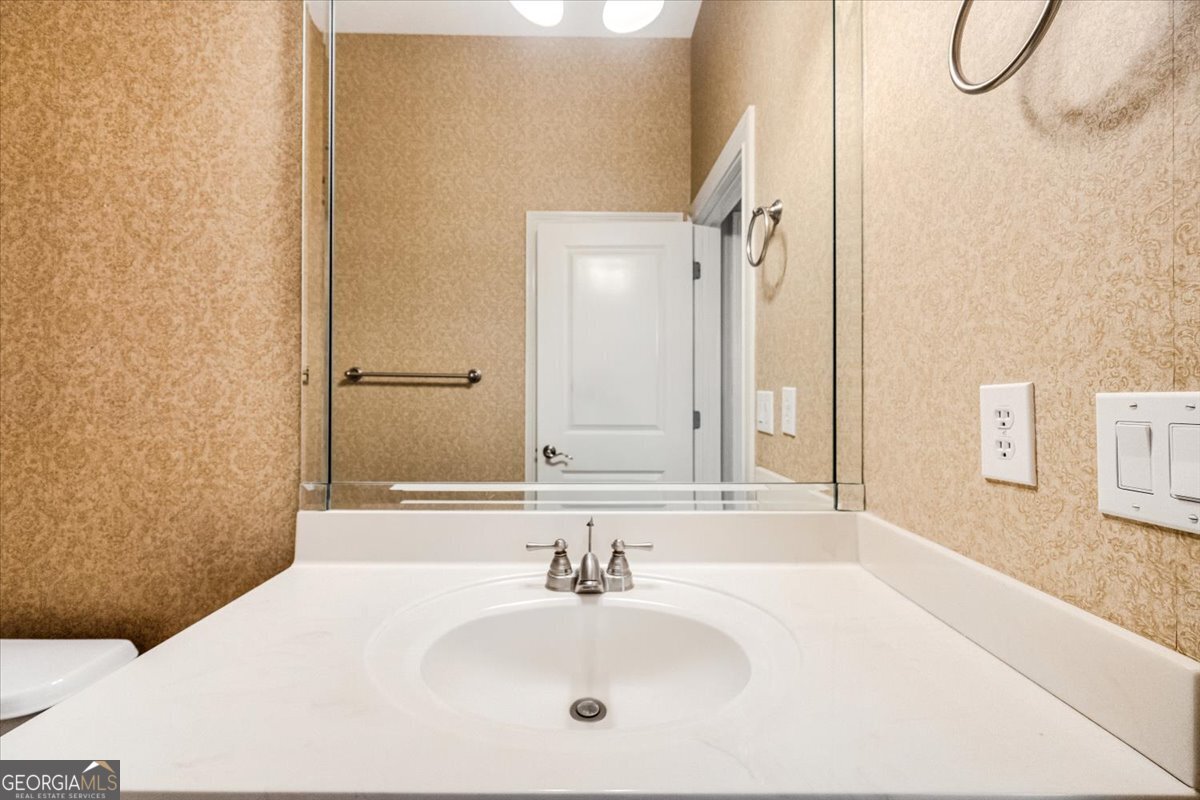 1067 Creekwood Circle Property Photo 14