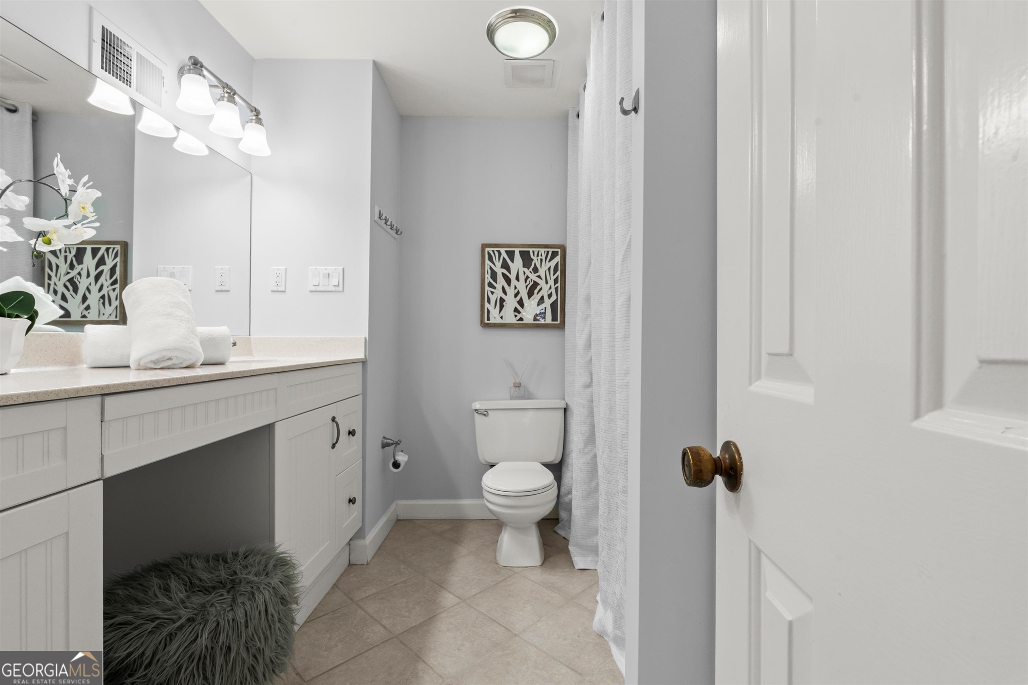1105 Clairemont Avenue # A Property Photo 18