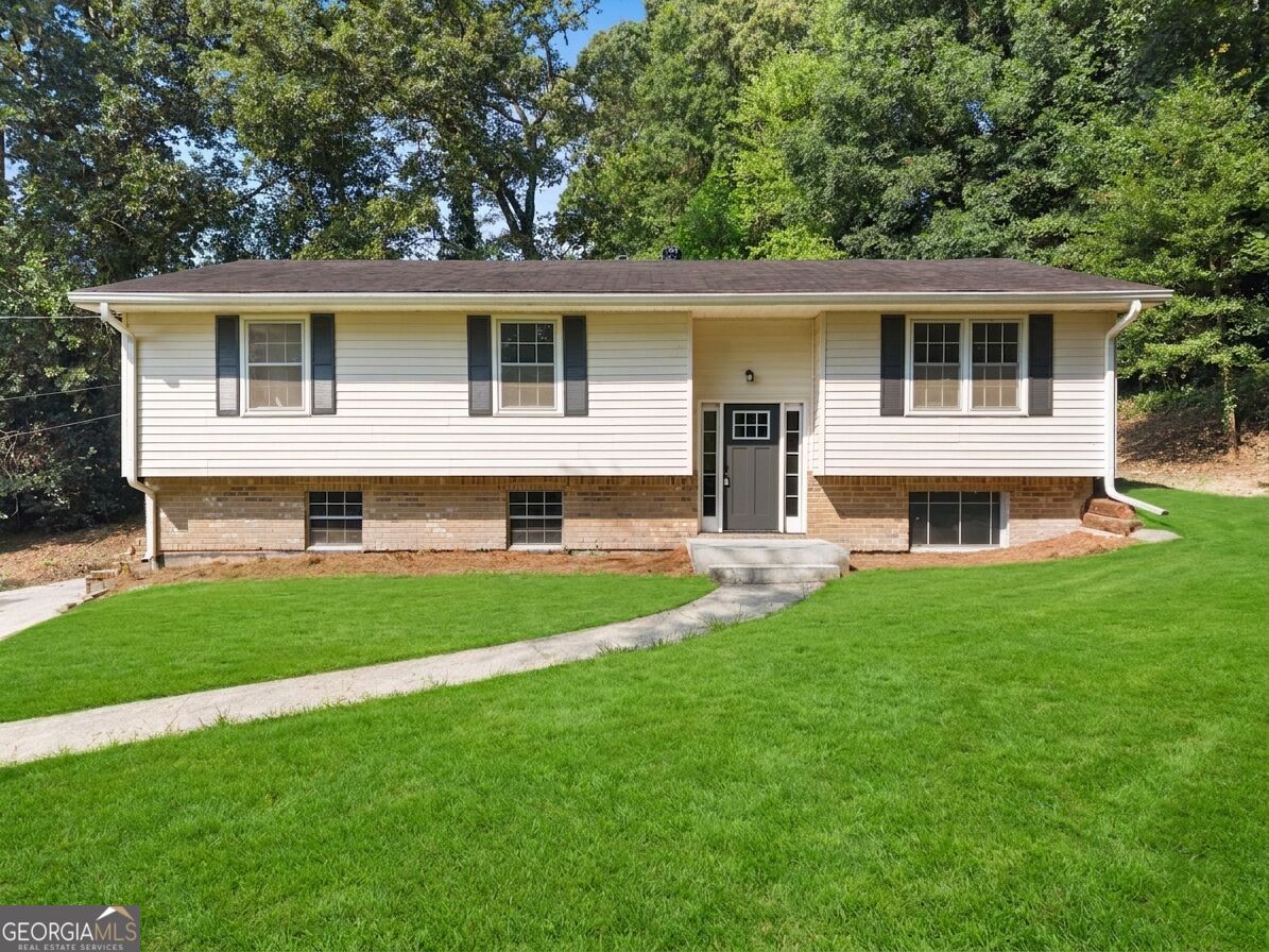 2107 Windsor Drive Property Photo 1