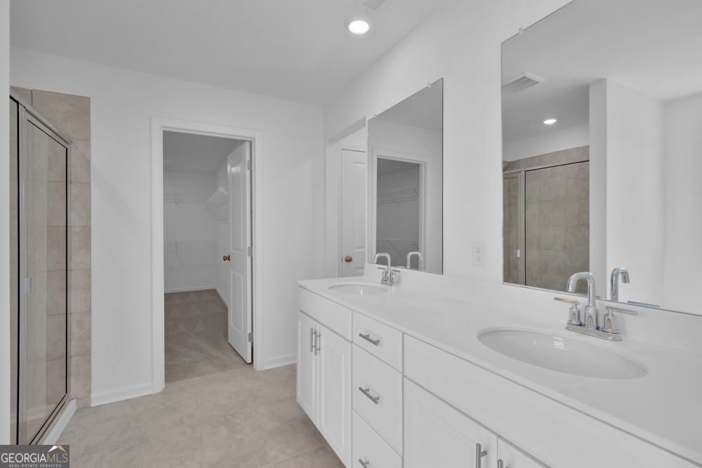 4043 Alderstone Drive Property Photo 4