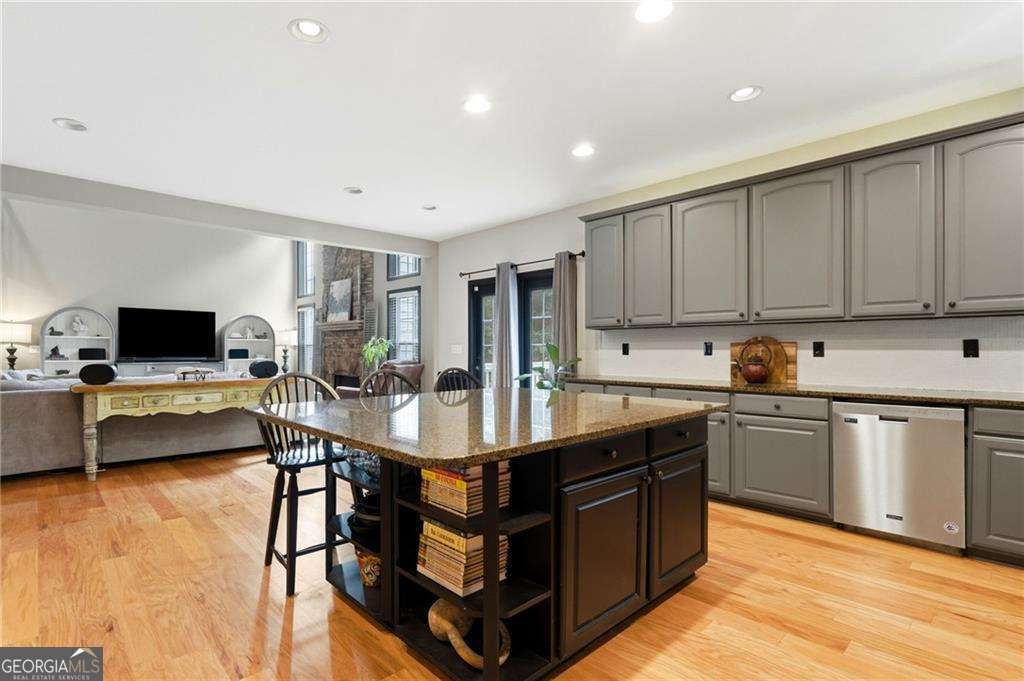 200 White Cloud Run Property Photo 14