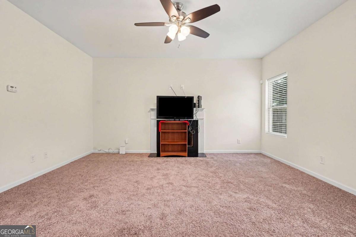 388 Pinnacle Drive Property Photo 4