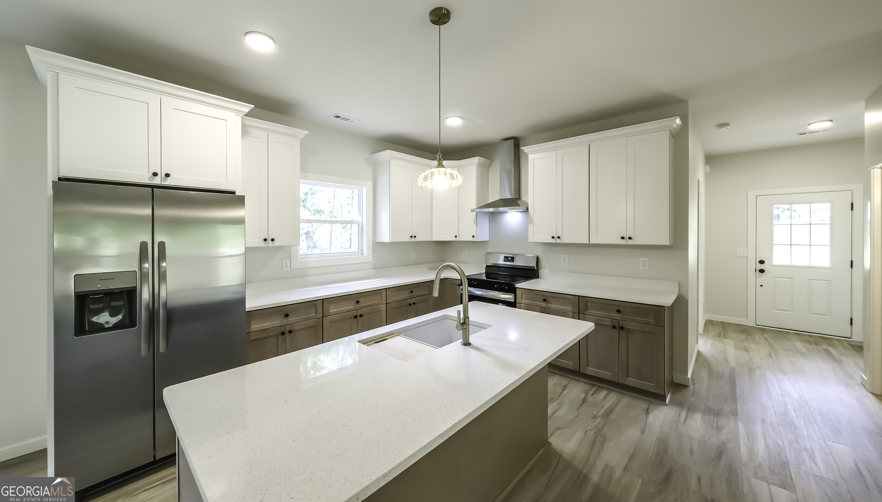 530 Tree Ridge Property Photo 5