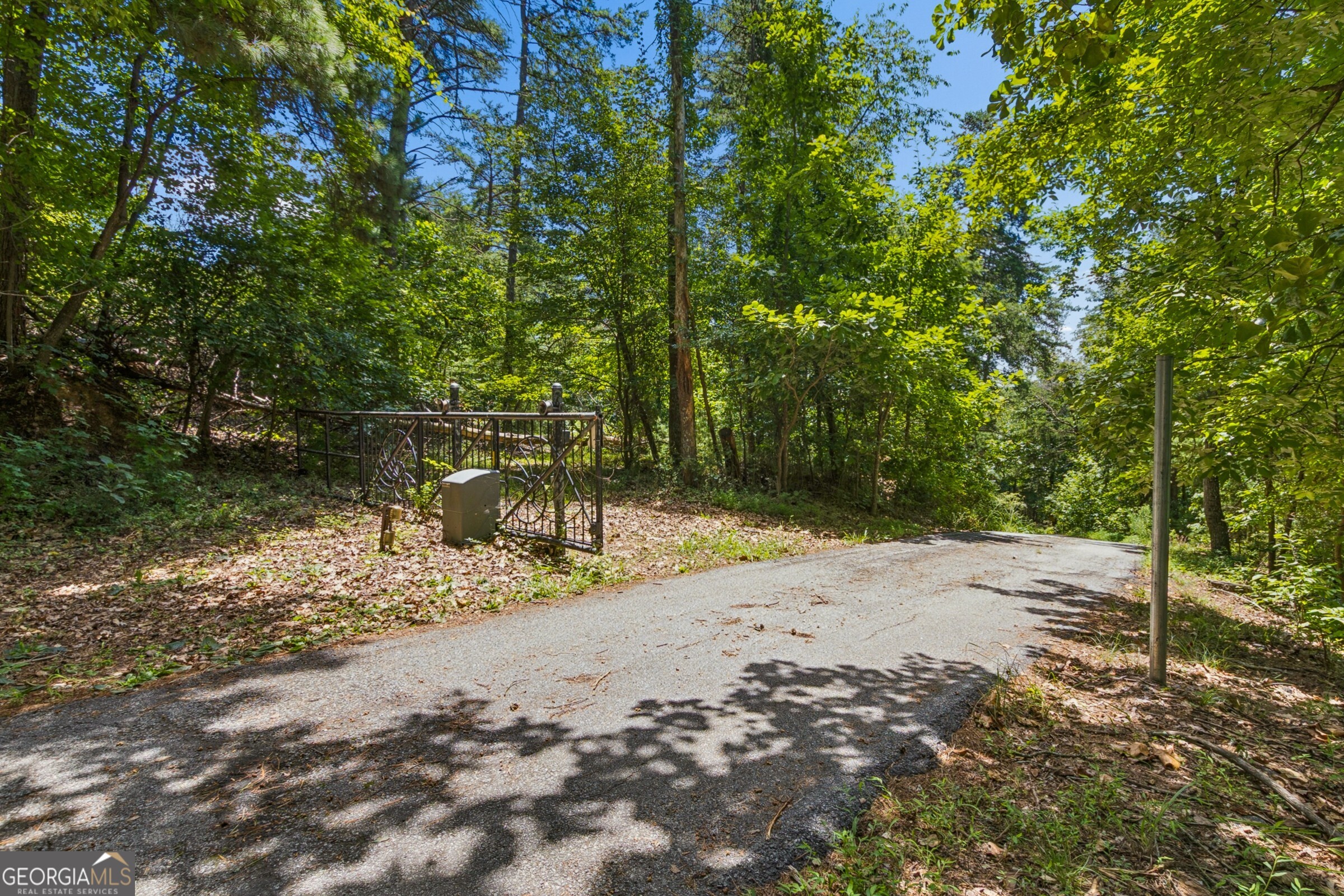 2709 Jamerson Road Property Photo 5