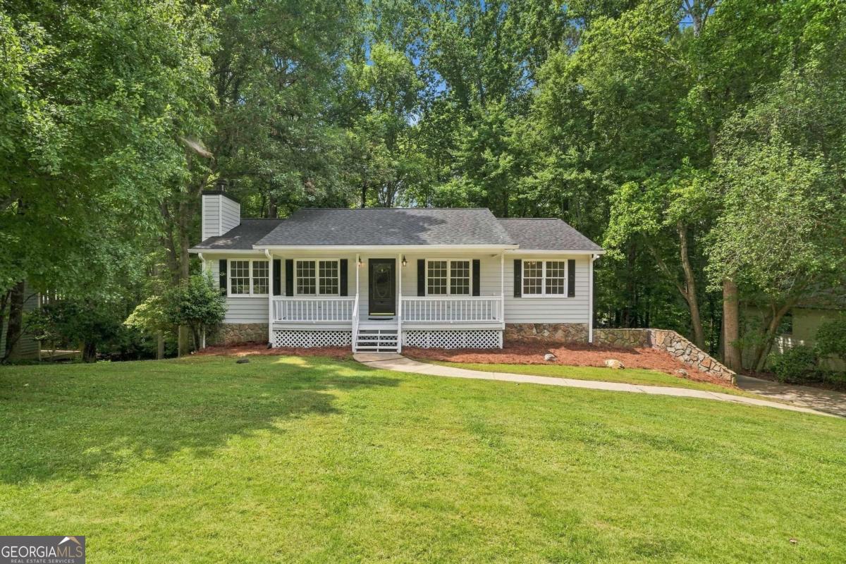 1208 Acorn Lane Property Photo 1