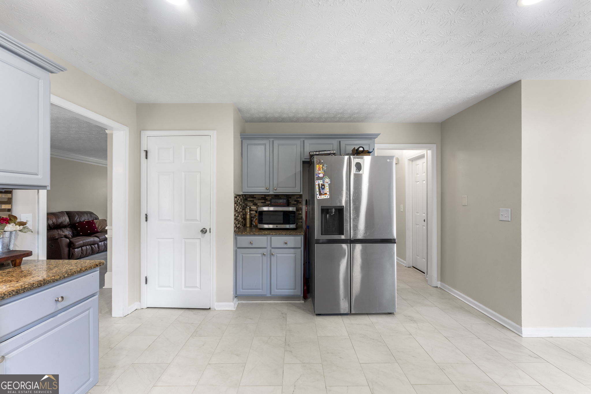 1110 Farley Way Property Photo 11