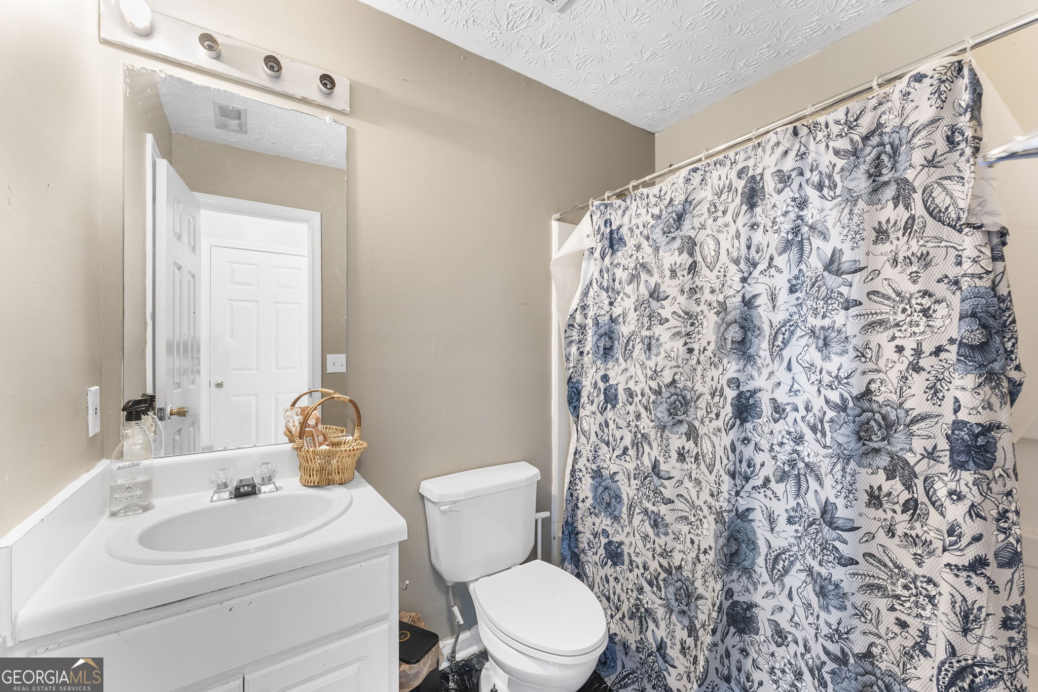 1110 Farley Way Property Photo 14