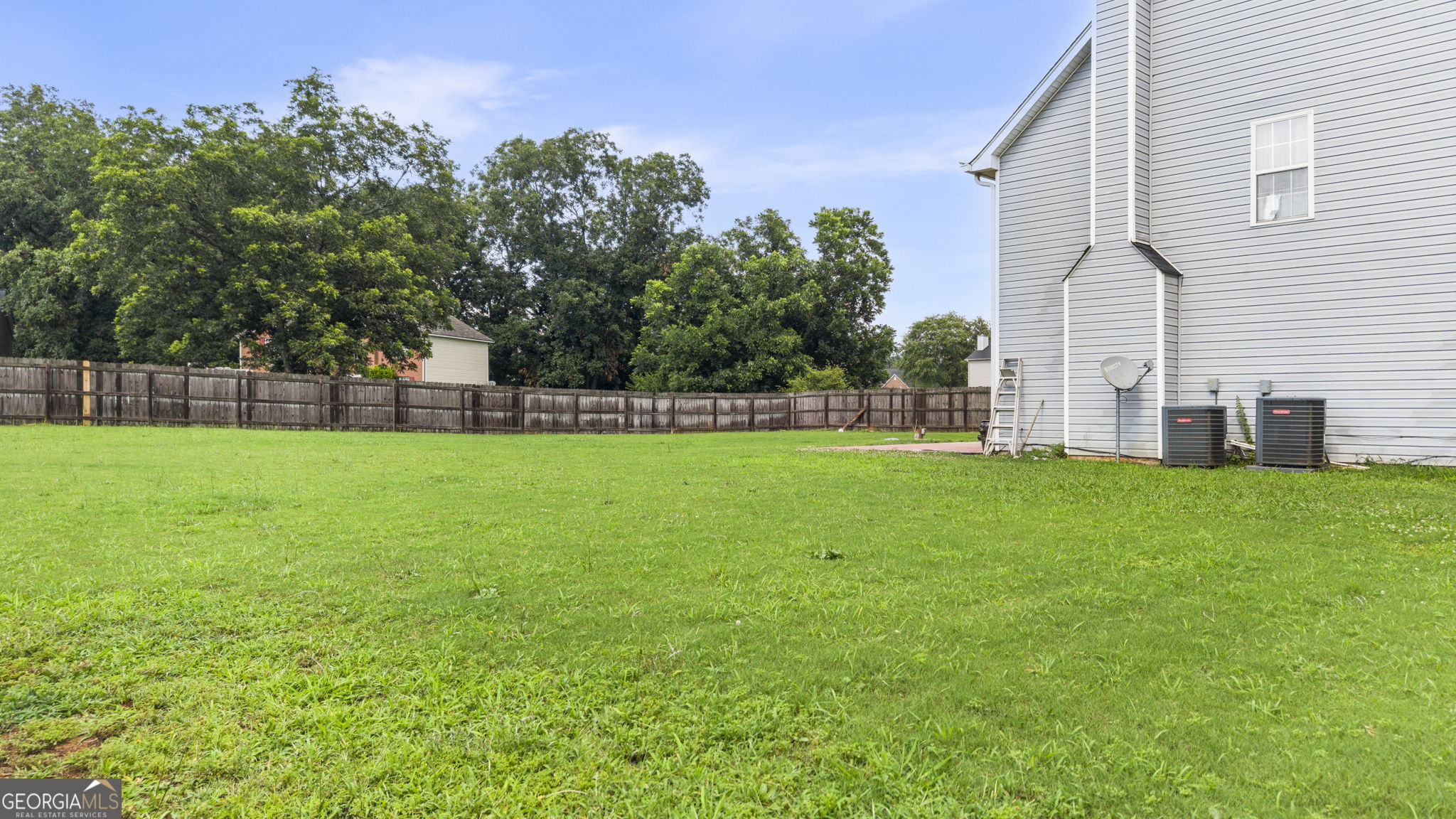 1110 Farley Way Property Photo 32