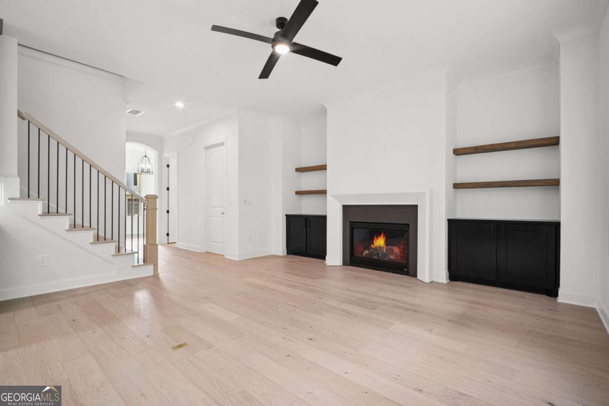 841 Lakemont Drive Property Photo 5