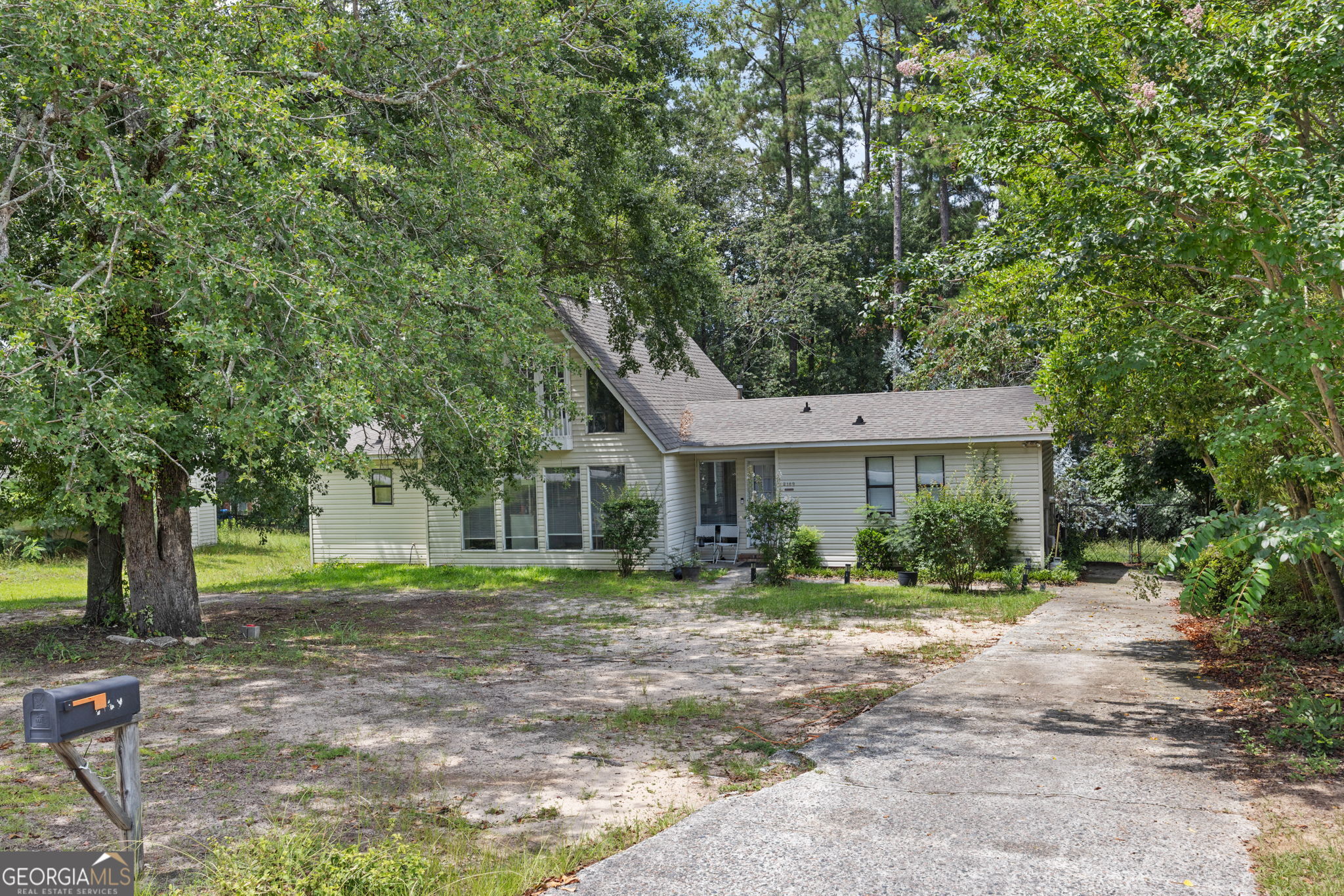 2169 Pepperidge Drive Property Photo 1